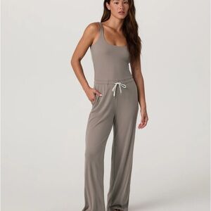 Viori Sleeveless Jumpsuit (in rose)